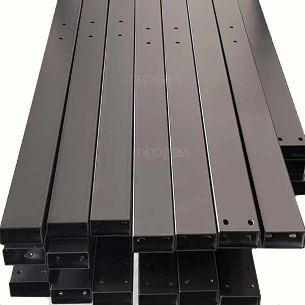 Standard vertical post 